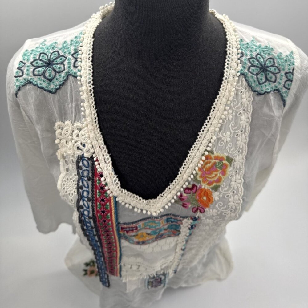 JOHNNY WAS Tunic Top Womens Small Embroidered Rayon Floral Sheer Bethanie - Picture 3 of 16